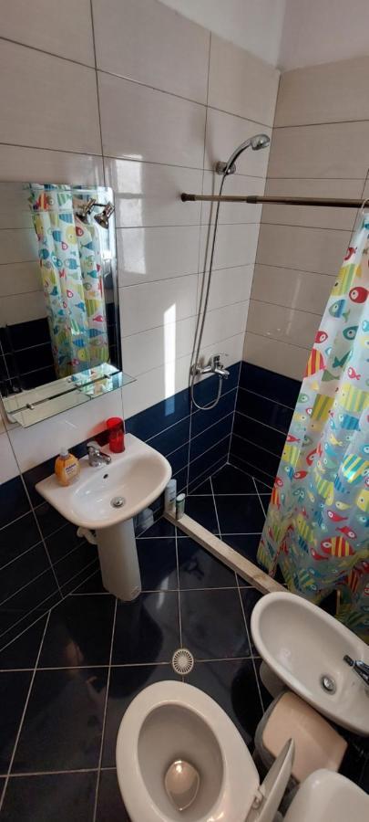 Apartment Radhima Garden With Free Parking Vlorë